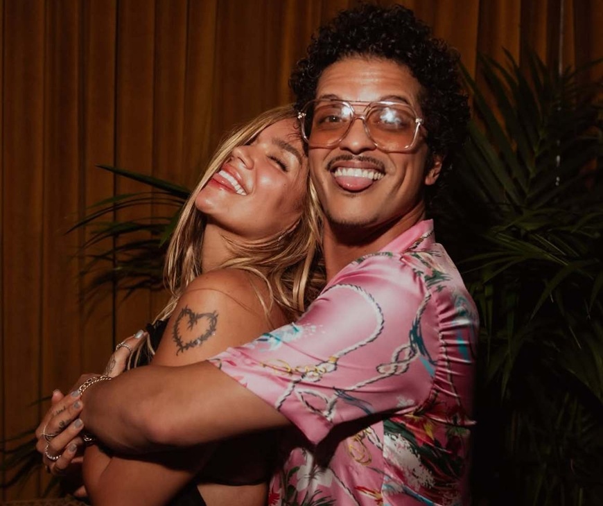 Karol G y Bruno Mars