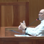 Techo de Jet Set colapsó por sobrepeso en el techo, revela director de ONESVÍE como estigo en el juicio.