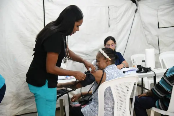 Más de 4,500 personas reciben servicios de salud gratuitos en jornada de Salud Pública en Mao.