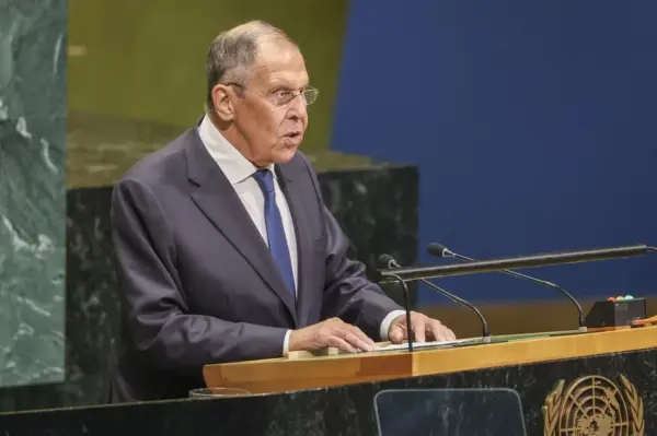 El ministro de Asuntos Exteriores de la Federación de Rusia, Serguéi Lavrov, interviene durante el debate general del 81.º periodo de sesiones de la Asamblea General de las Naciones Unidas, el 26 de septiembre de 2026. EFE/EPA/Sarah Yenesel
