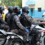 Delincuentes desarman patrulla policial y del Ejército en Santiago y huyen con sus armas