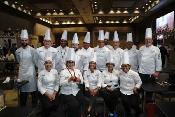 Parte de los chefs que darán sabor al encuentro