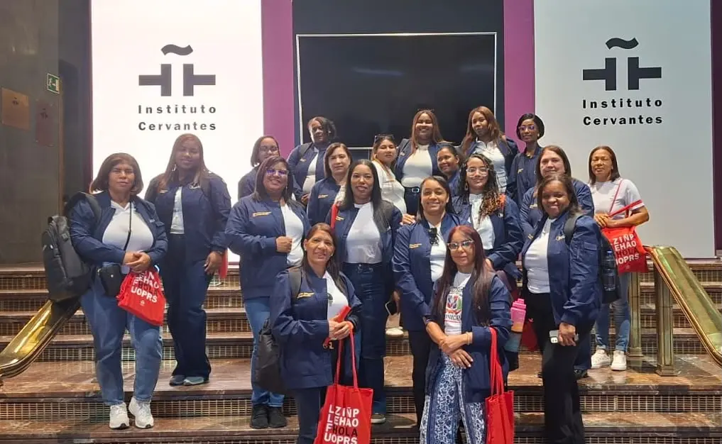 Egresados de IGLOBAL participan en estancia académica en Madrid y Toledo