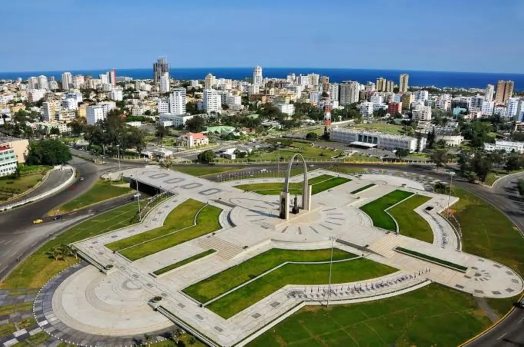 La provincia Santo Domingo 25 años después: seis cambios de alcaldes pero las carencias no han cambiado
