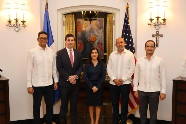 Sistema-911-fortalece-vinculos-de-cooperacion-tecnologica-con-Estados-Unidos