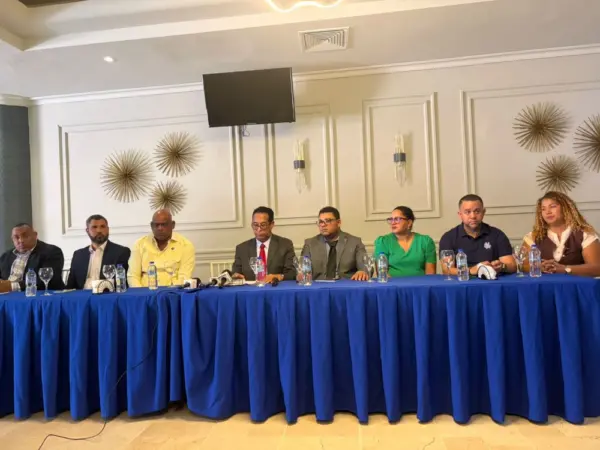 Suplidores del desayuno escolar defienden cumplimiento de leyes y certificaciones