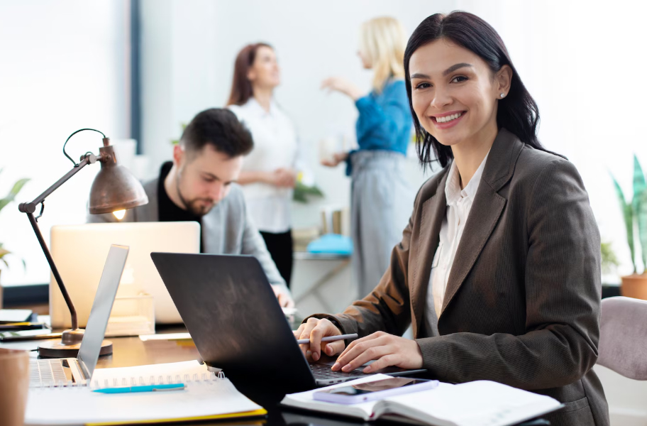 La mitad de las empresas dominicanas ya ofrece salario emocional y trabajo remoto