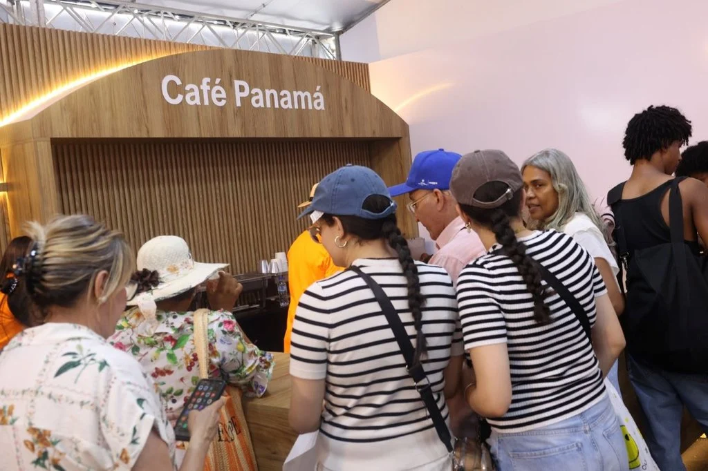 A través de la Feria del Libro SD 2026 visitantes pueden viajar a Panamá gratis