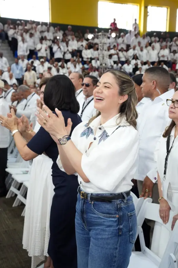 Gloria Reyes