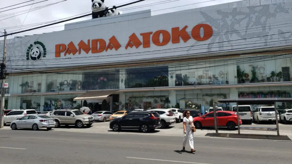 Comercios chinos dejaban de pagar RD$1,652 millones al Estado