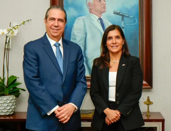 Leah Campos y Francisco Javier