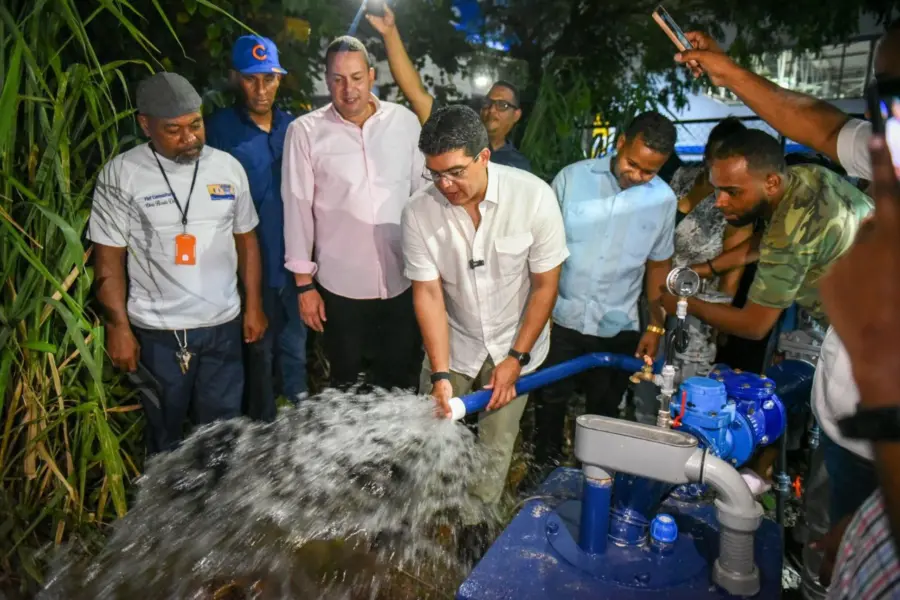 Caasd entrega pozos en La Puya