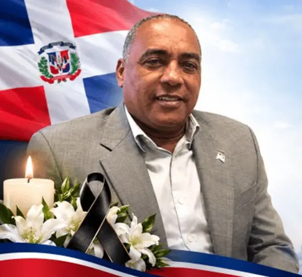 Dirigente político, líder comunitario, deportista y servidor público Elbito Emilio Deris (Tito Báez)