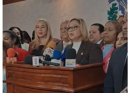 ¿Cómo pudo volver a operar? Diputados cuestionan seguimiento a centro donde hallaron menores en Haina