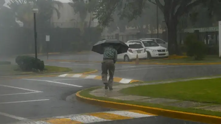 Vaguada provocará lluvias fuertes en el país hasta el domingo, según Indomet