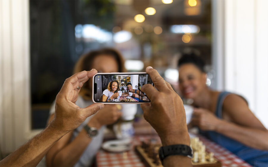 ¿Qué pasa con nuestras fotos cuando cambiamos de teléfono o perdemos una cuenta?