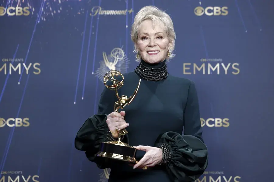 ‘The Pitt’ busca la gloria en unos Emmy en los que Oscar Isaac podría hacer historia
