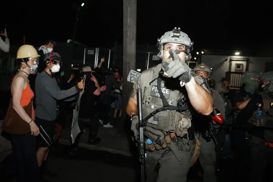 Amnistía Internacional denuncia que EE.UU. violó derechos humanos en operaciones migratorias en varias ciudades