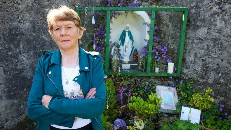 Liam Neeson participa en una nueva película que revela la historia detrás de los bebés de Tuam