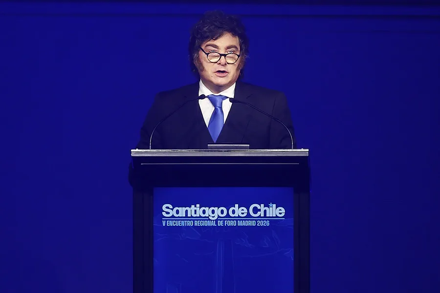 El presidente de Argentina, Javier Milei, durante el V Encuentro Regional del Foro Madrid, este jueves en Santiago (Chile). EFE/ Esteban Garay