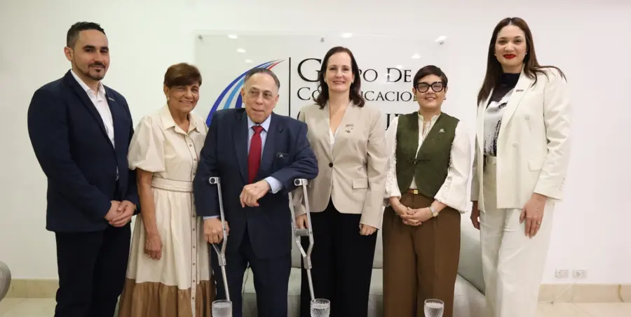 La Asociación Dominicana de Rehabilitación, encabezada por Celso Marranzini, presidente de la junta directiva, María Labernia, directora general; Rosa Languasco, de finanzas, Mairení Germán, de servicio, Elías Veloz, de planificación y Jazmina Nolasco, de facturación. José de León.