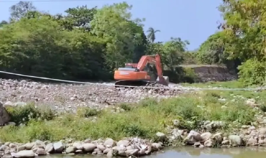 rio extracción de materiales