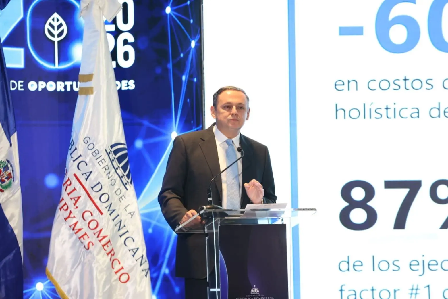 Gobierno dispone de unas 15 mil becas para capacitación en tecnología