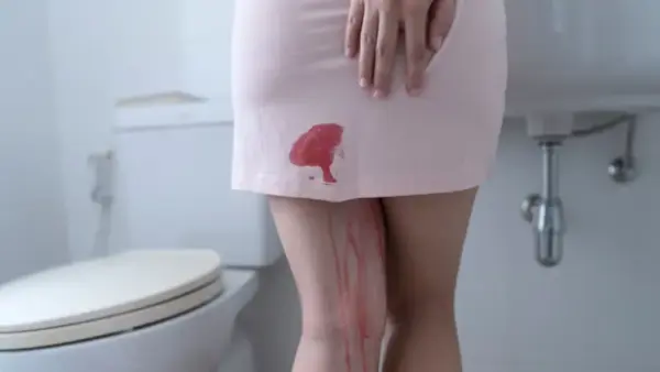 El sangrado menstrual abundante no solo causa incomodidad física y social, pero puede significar que hay otros problemas de salud y tener consecuencias serias si no se atiende.