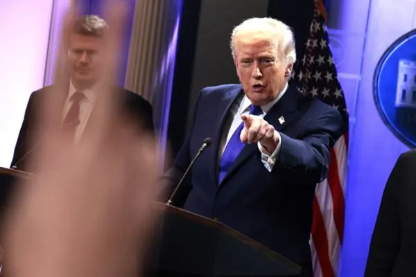 veto-trump-medios-comunicacion-casa-blanca-viola-primera-enmienda