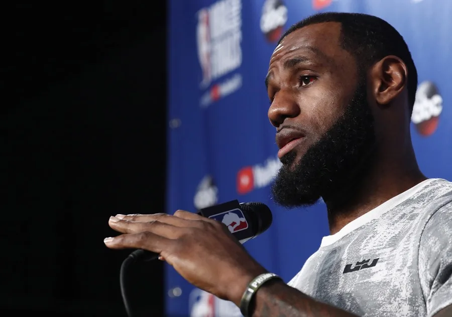 Imagen de archivo del jugador LeBron James. EFE/LARRY W. SMITH