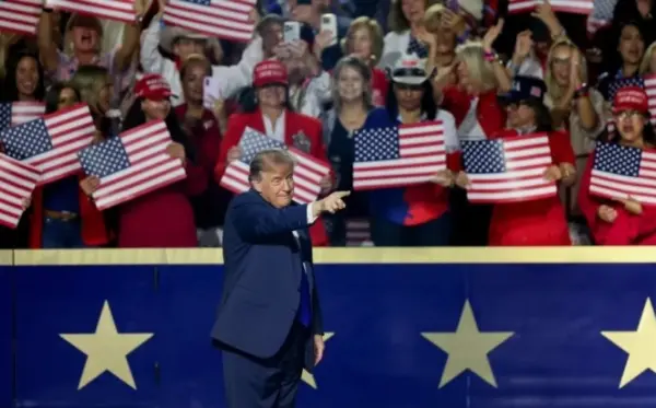 Trump promueve a los candidatos republicanos.