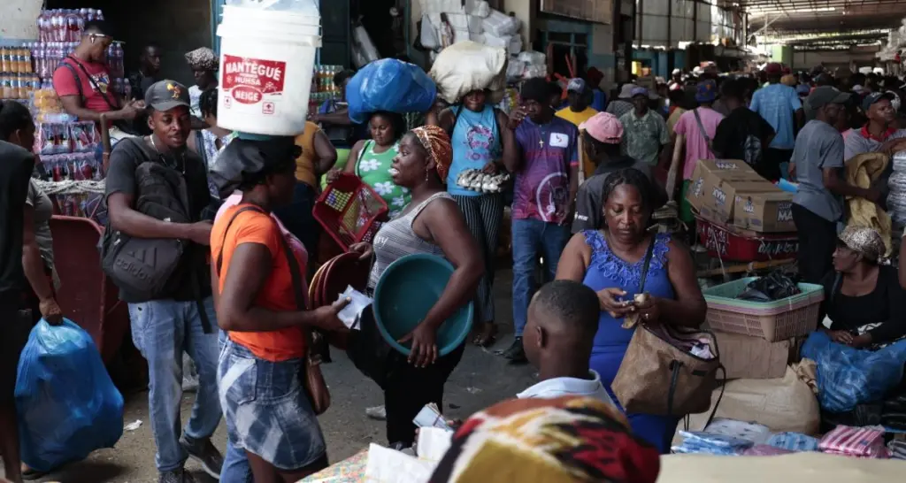 En Dajabón, haitianos cruzan a trabajar y retornan a su país