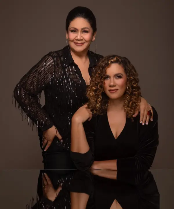 Laura Rivera y Maridalia Hernández tienen una hermosa amistad.