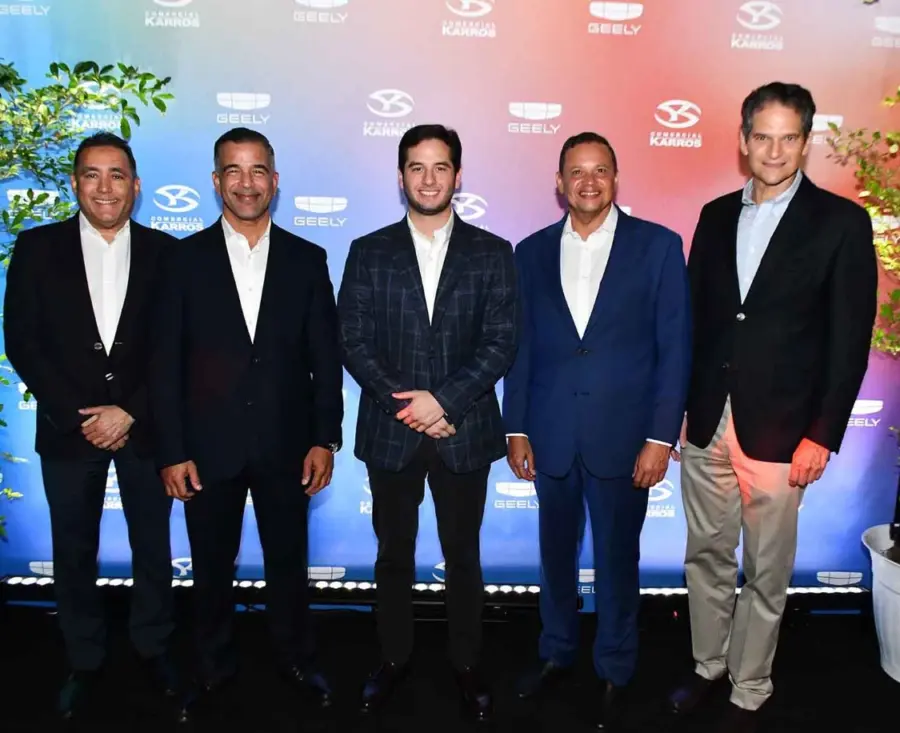 Iván Pérez Vega, Luis Taveras, Juan Miguel Villanueva, César Castro y Oscar Villanueva.