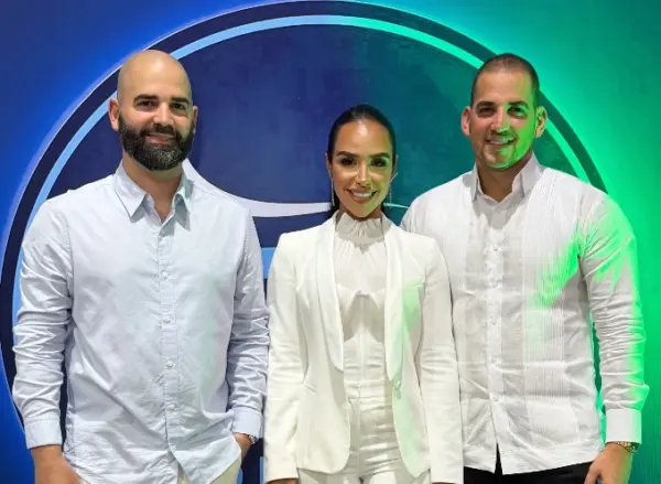 Harol Melgarejo, Gilbel Melgarejo y Mariozka Objío.