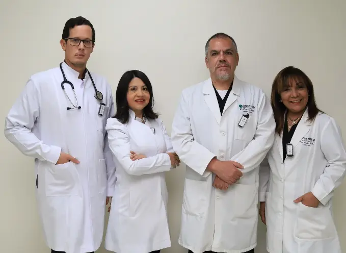 Jorge Carmona,  Sandy Torrico,  Francisco Solís y Lucía Brito.