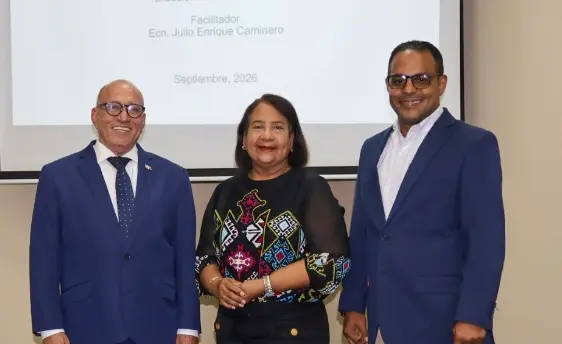 Julio Enrique Caminero, Oliva Luna y José Serrata.