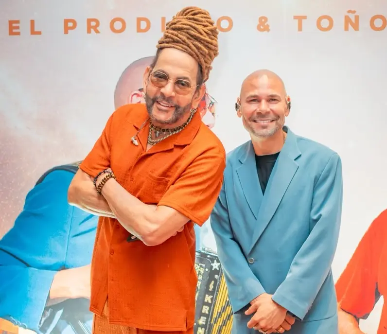 El Prodigio  y Toño Rosario en la premier de su tema.