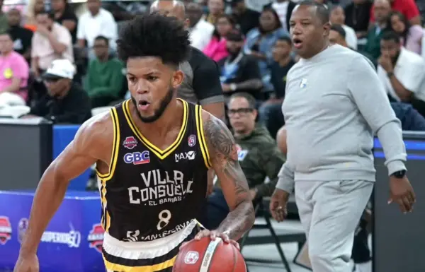 Eusebio Suero, del club Rafael Bari	a	s	,	 	c	o	n	q	u	i	s	t	ó	 	 	p	r	e	m	io de Jugador Más Valioso del TBS.