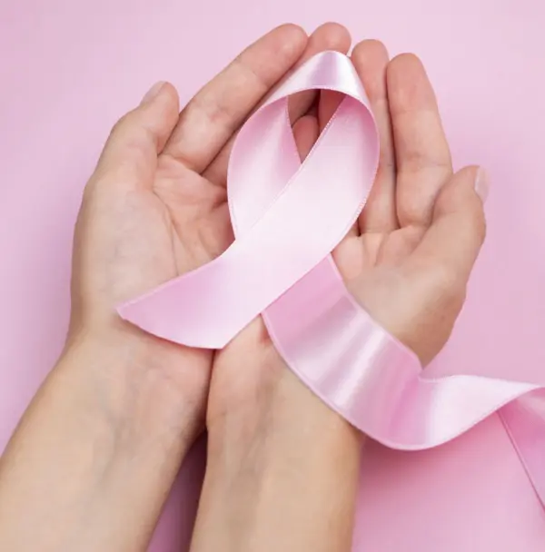 El apoyo de la familia y los amigos es una clave fundamental para la vida después de un diagnóstico de cáncer de mama.