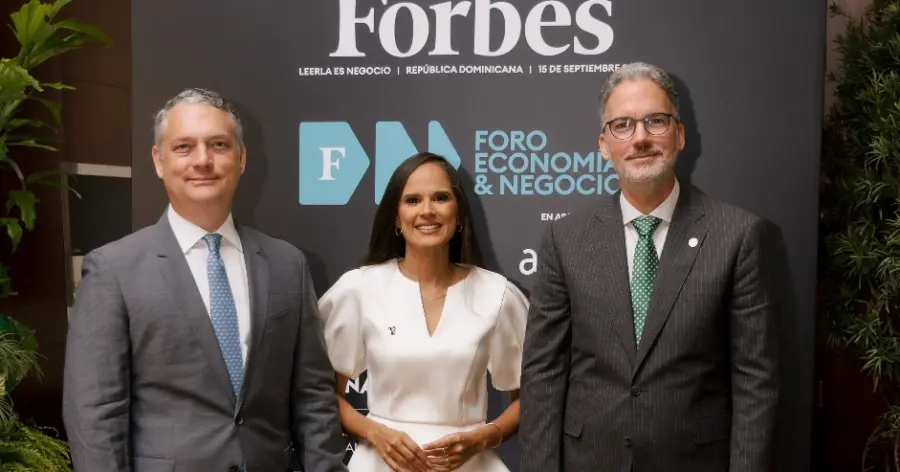 Alex Yaryura, Felivia Mejía y Mario Pujols.