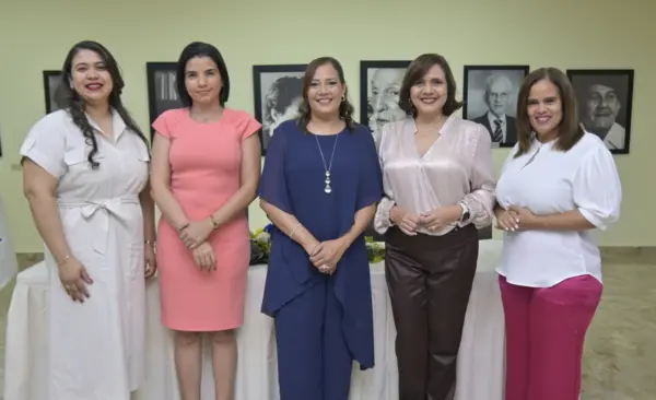 Jeannette Núñez, Keila González, Rosa Sandoval, Evelyn Belliar y Ana Gálvez.