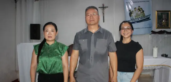 Enqi Cao, Shanfeng Zheng y Jessica Peng.