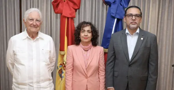 José Vitienes, Lorea Arribalzaga y Juan Lendoiro.