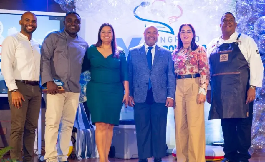 Ángel Martínez,  Norberto Eusebio, Yuderka Monción, Matías Reynoso y  Wendy Reyes.