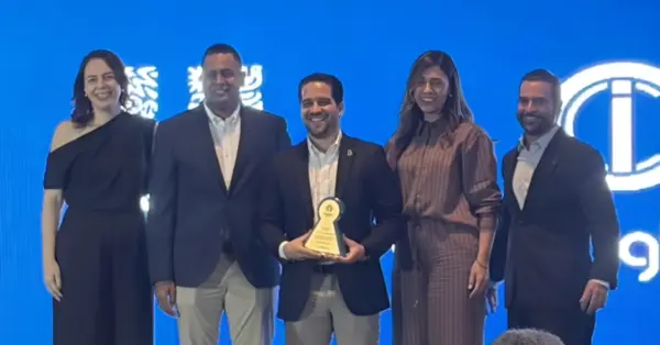 Ejecutivos durante la premiación.
