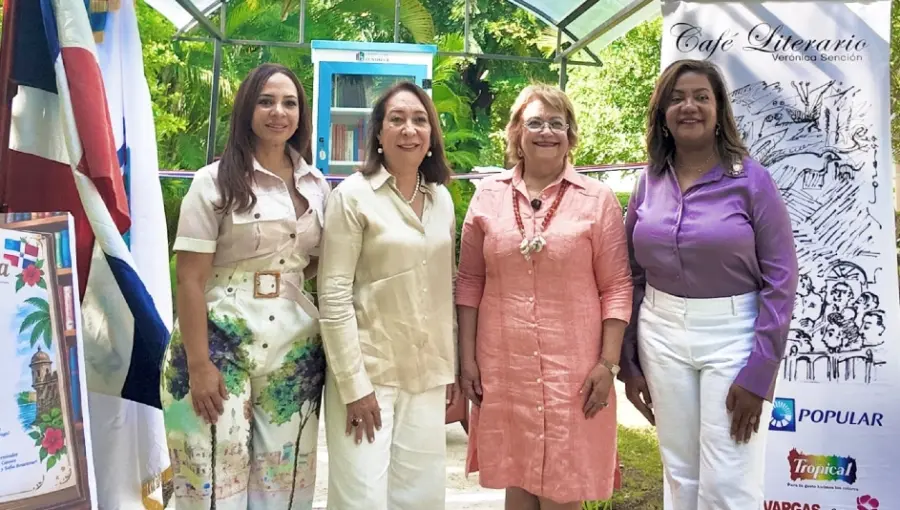 Karen Ricardo, Lidia Martínez de Macarrulla, Verónica Sención y  Amarilys Durán.