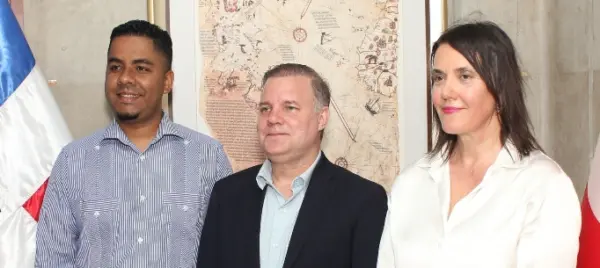 Iniciativa busca contribuir al patrimonio cultural del Faro a Colón.