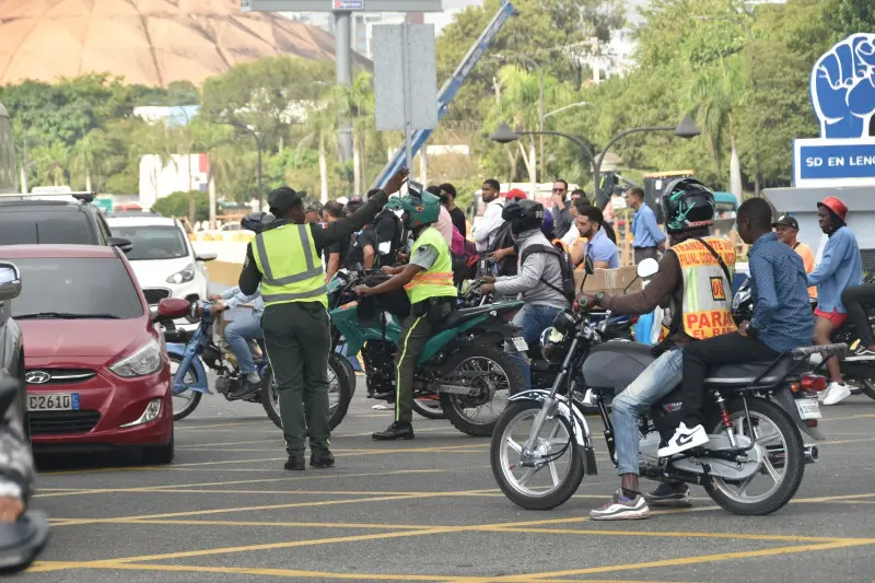 Trabajo y estudios generan casi tres de cada cuatro primeros viajes del día en el Gran Santo Domingo