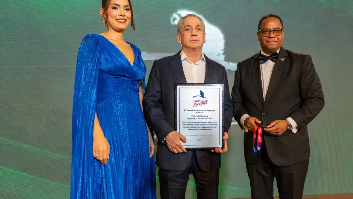 Fernando Hazoury es reconocido como empresario turístico del año